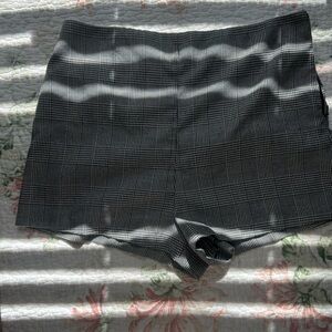 Checkered pattern shorts